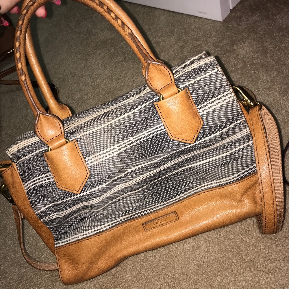 fossil purse
